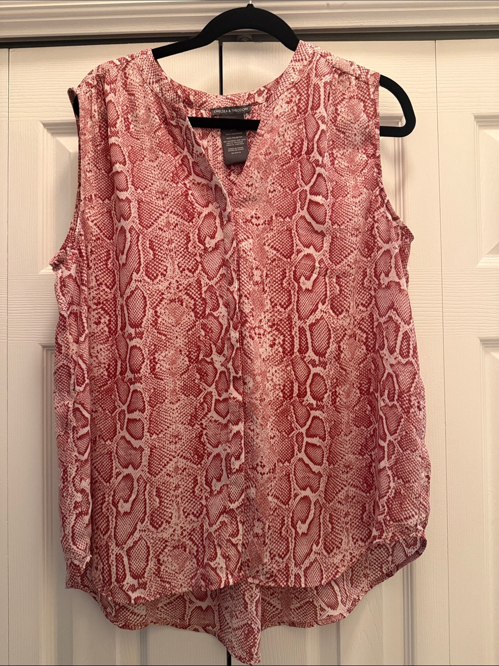 Chelsea & Violet Pink Red Snake-Print Sleeveless Blouse